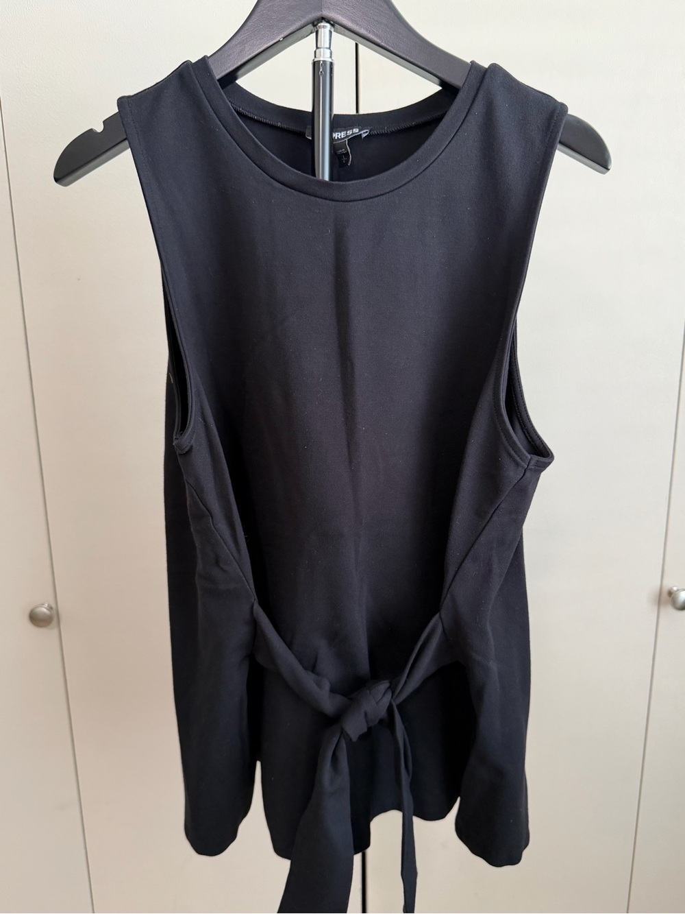 Express Black Tie-Front Tank Top Size Large Like New